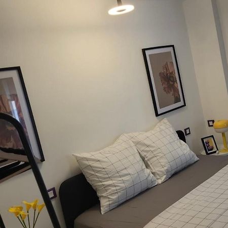 Spacious Town House With Balcony 蒙塔尼亚克 外观 照片